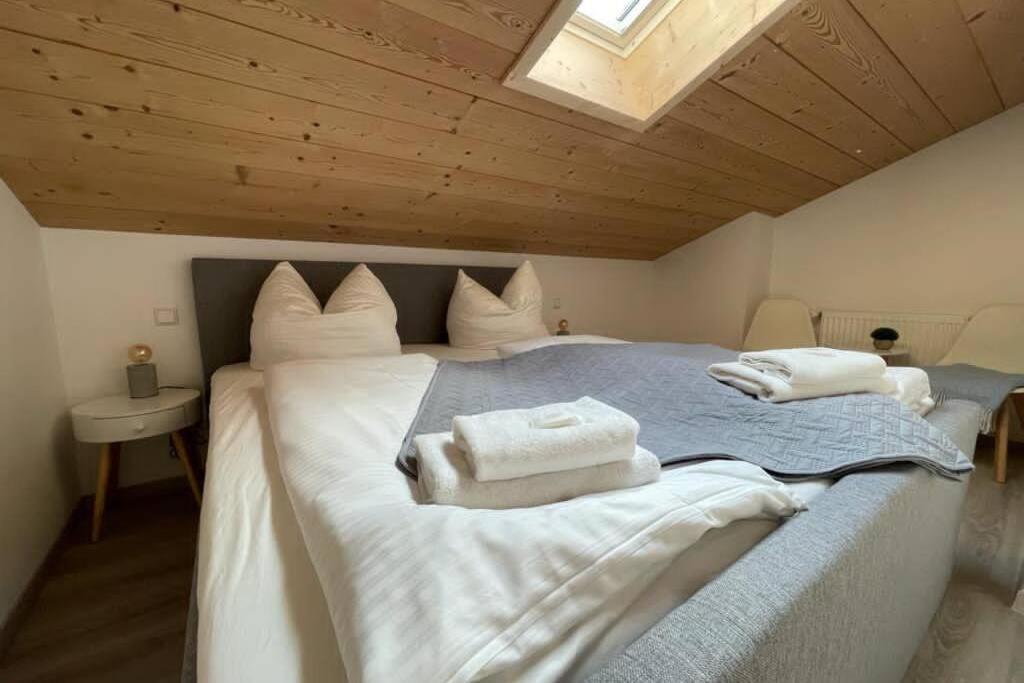 Gemuetliche Ferienwohnung Im Dg Am Tegernsee - Bergblick, Ruhe & Ganz Viel Platz Bad Wiessee Kültér fotó