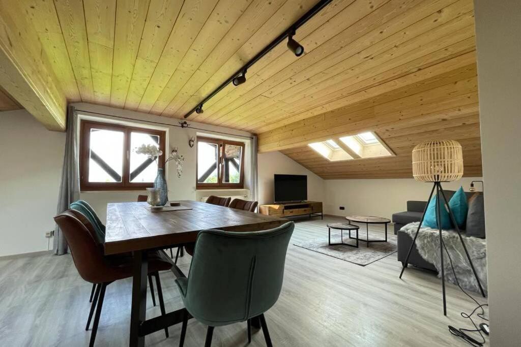 Gemuetliche Ferienwohnung Im Dg Am Tegernsee - Bergblick, Ruhe & Ganz Viel Platz Bad Wiessee Kültér fotó